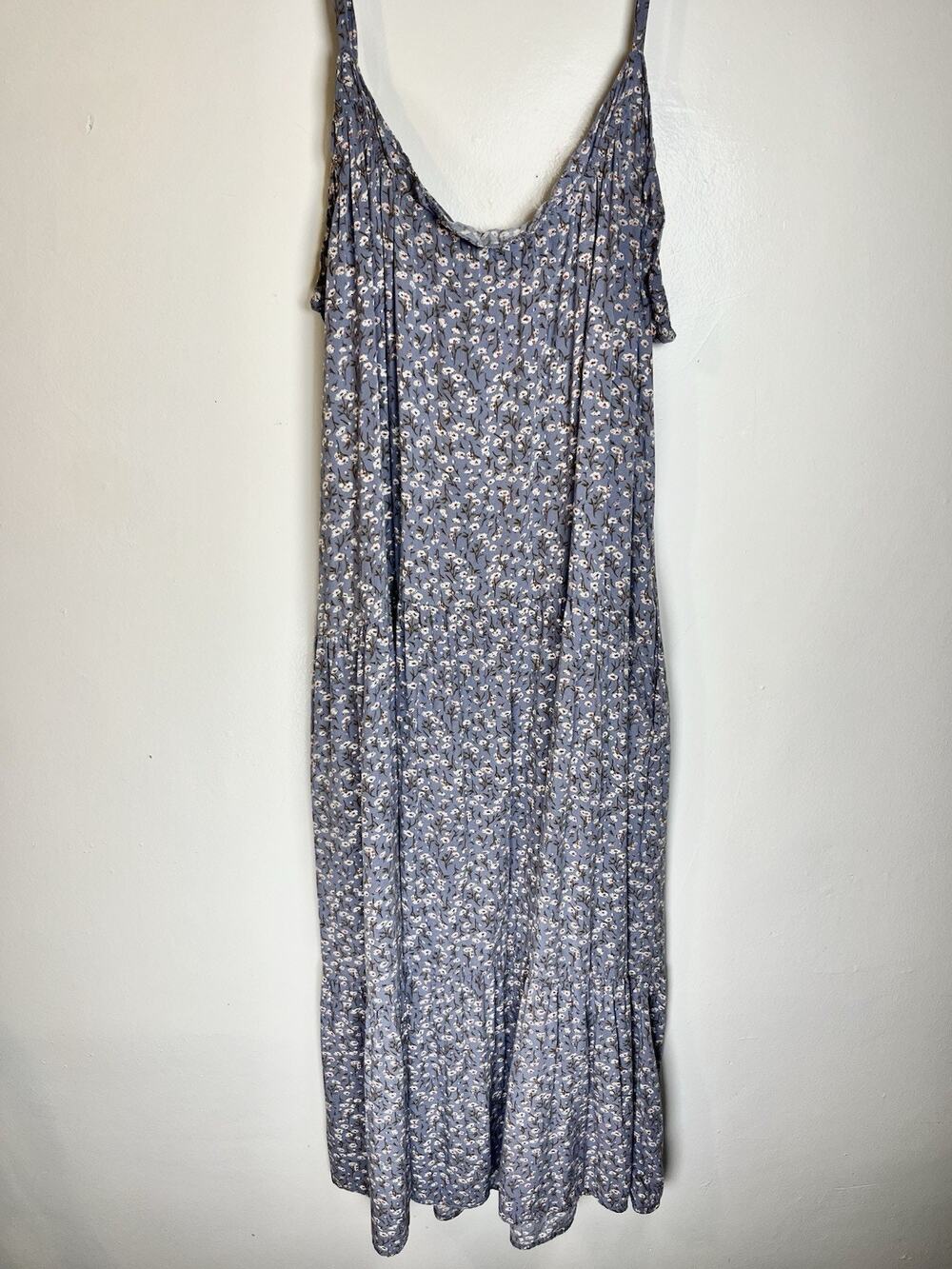 Natural Life Flowy Tired Floral Boho Sleeveless Maxi Dress Periwinkle Size M/L